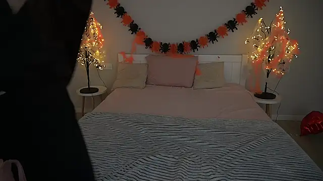 BerryDiva online show from 19, 10, 2025