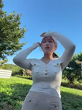 winter11 online show from 8, 10, 2025