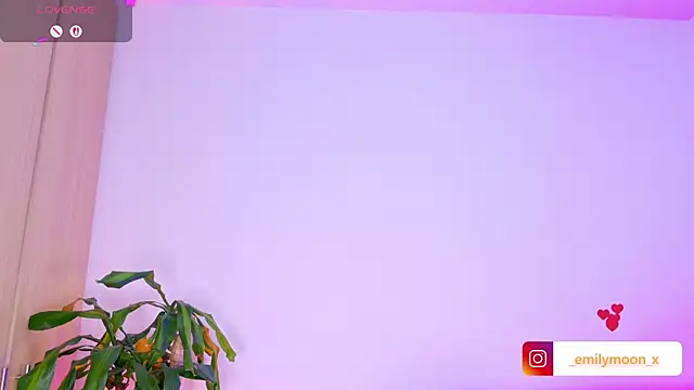 onlyemily  online show from 21, 4, 2026