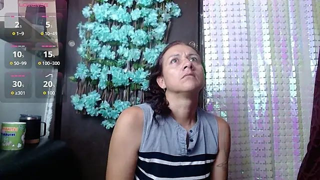 Snapshot of darling_hott chatting on 26, 9, 2025 darling hott online show from 26, 9, 2025