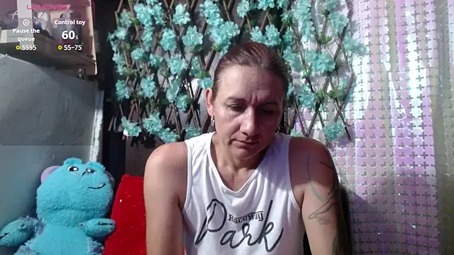 Snapshot of darling_hott chatting on 19, 1, 2026 darling hott online show from 19, 1, 2026