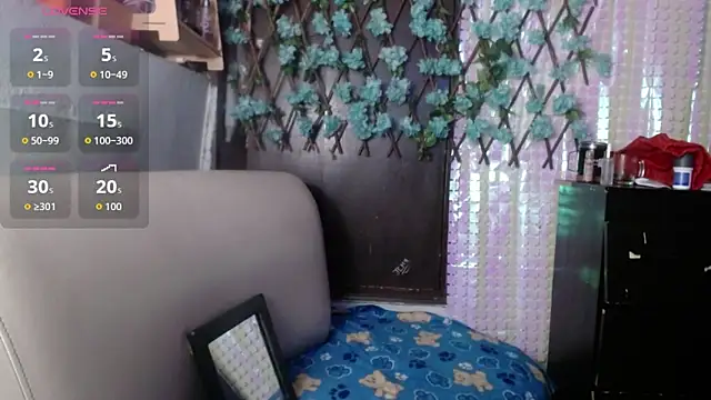 Snapshot of darling_hott chatting on 23, 2, 2026 darling hott online show from 23, 2, 2026