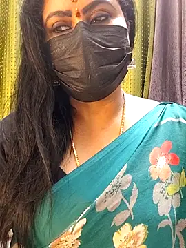 honey-flower online show from 4, 11, 2025