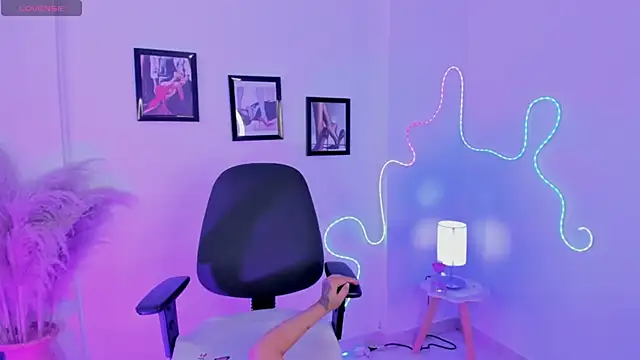 brithanygate online show from 20, 4, 2026