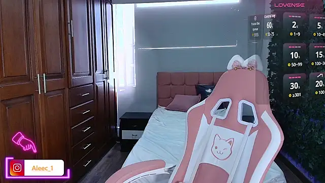 Aleecandrews online show from 3, 10, 2025