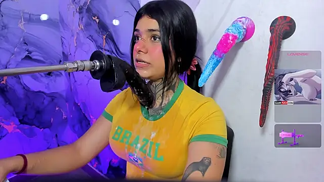 Emily Evo online show from 23, 4, 2026