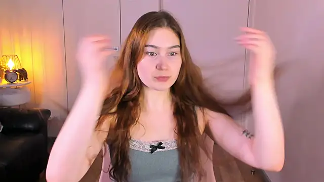 Snapshot of Lili_Luuu chatting on 16, 3, 2026 Lili Luuu online show from 16, 3, 2026