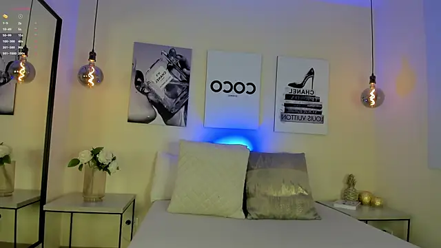 Samantha hotly online show from 23, 4, 2026