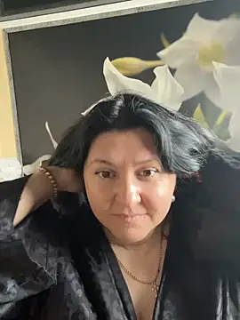 Snapshot of Liza_Will chatting on 6, 5, 2026 Liza Will online show from 6, 5, 2026