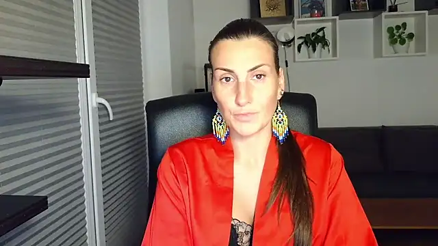 DonnaAmore online show from 8, 9, 2025