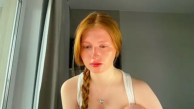 LuxXAngel online show from 31, 5, 2026
