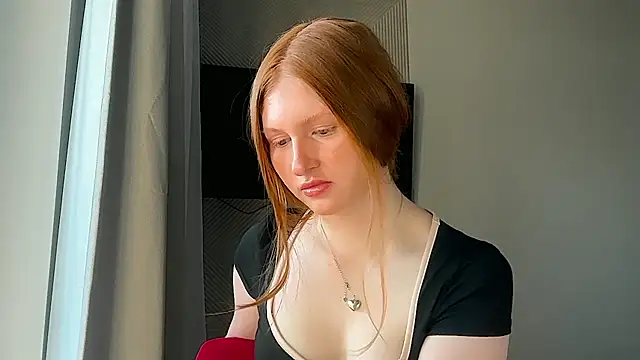 LuxXAngel online show from 6, 6, 2026