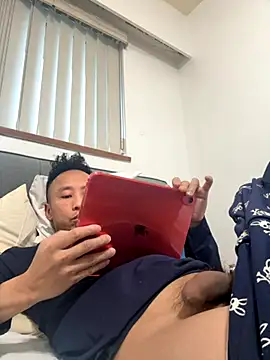 Snapshot of vallent970 chatting on 21, 11, 2025 vallent970 online show from 21, 11, 2025