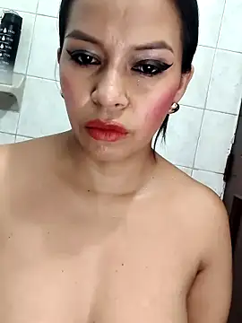 Snapshot of AntonelaMorriz chatting on 7, 5, 2026 AntonelaMorriz online show from 7, 5, 2026