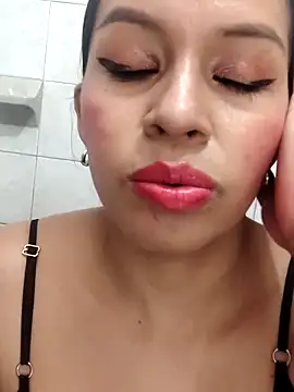 Snapshot of AntonelaMorriz chatting on 17, 5, 2026 AntonelaMorriz online show from 17, 5, 2026