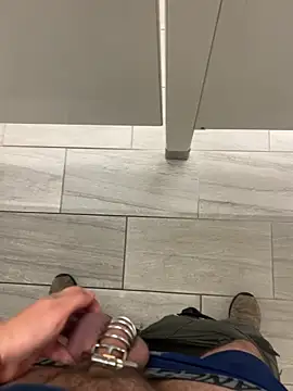 Snapshot of Malesub-84 chatting on 31, 10, 2025 Malesub-84 online show from 31, 10, 2025