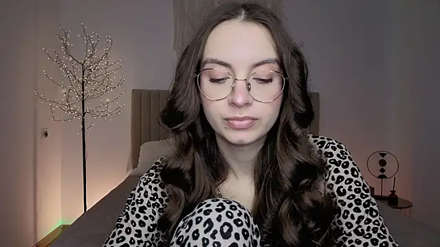 Real cutie1 online show from 25, 3, 2026