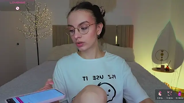 Real cutie1 online show from 8, 4, 2026