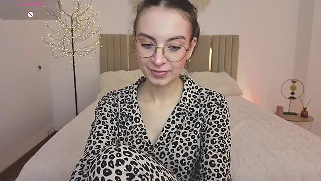 Real cutie1 online show from 24, 4, 2026