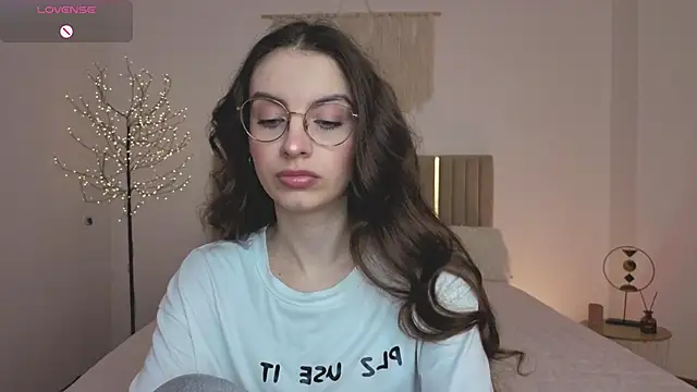 Real cutie1 online show from 28, 4, 2026