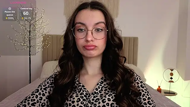 Real cutie1 online show from 12, 6, 2026