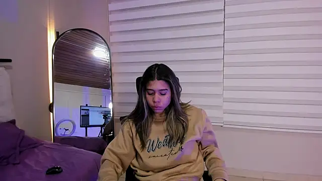 Rachell criss online show from 4, 10, 2025