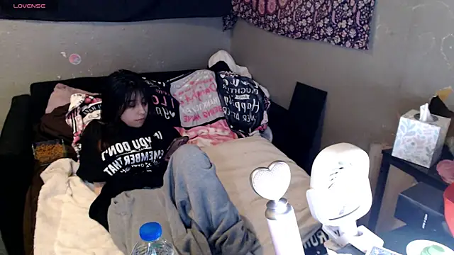 London Ray online show from 2, 2, 2026