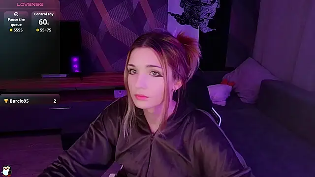 Snapshot of Sandy_Belle chatting on 18, 9, 2025 Sandy Belle online show from 18, 9, 2025