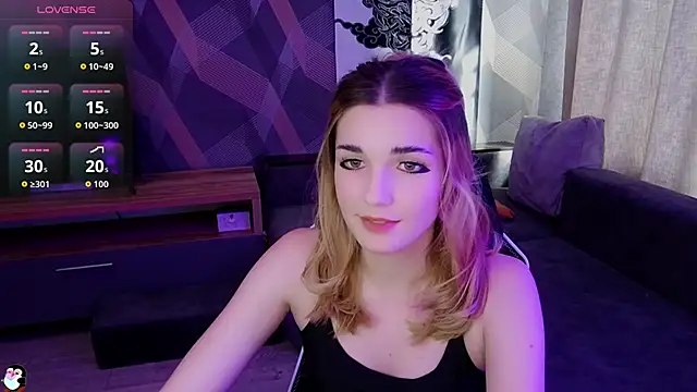 Snapshot of Sandy_Belle chatting on 13, 10, 2025 Sandy Belle online show from 13, 10, 2025