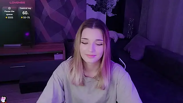 Snapshot of Sandy_Belle chatting on 23, 10, 2025 Sandy Belle online show from 23, 10, 2025