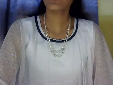 zara Khan0 online show from 17, 9, 2025