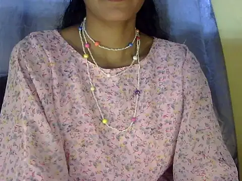 zara Khan0 online show from 22, 9, 2025