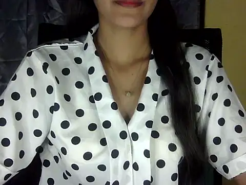 zara Khan0 online show from 9, 11, 2025