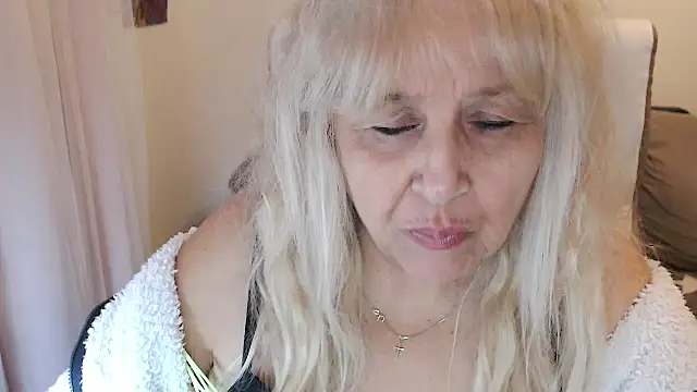 SusiLifeXXX online show from 8, 10, 2025