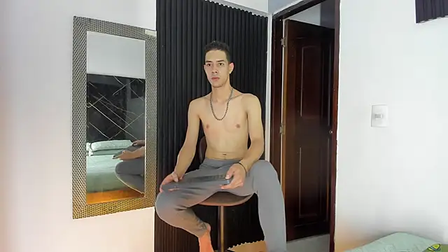  Axel 09 online show from 14, 5, 2026