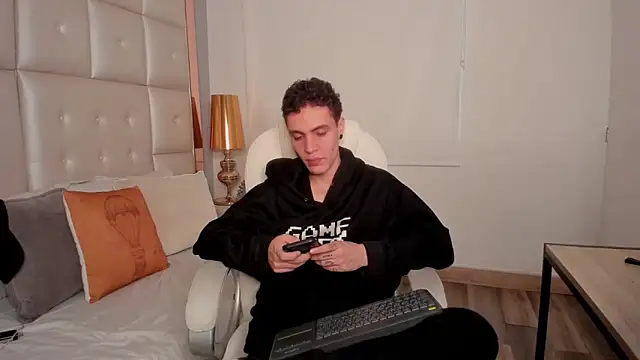 dark sun302 online show from 15, 9, 2025