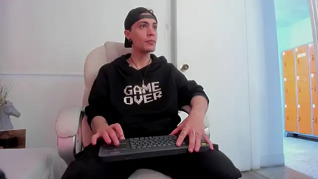 dark sun302 online show from 30, 11, 2025