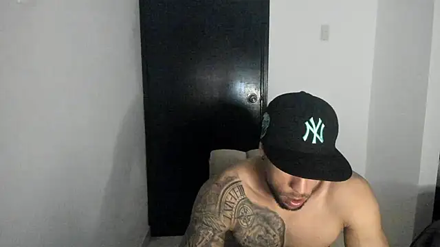 Snapshot of ThiagoLugo chatting on 1, 5, 2026 ThiagoLugo online show from 1, 5, 2026