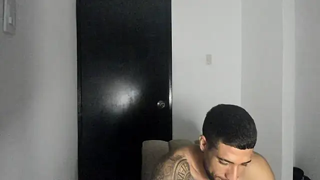 Snapshot of ThiagoLugo chatting on 5, 5, 2026 ThiagoLugo online show from 5, 5, 2026