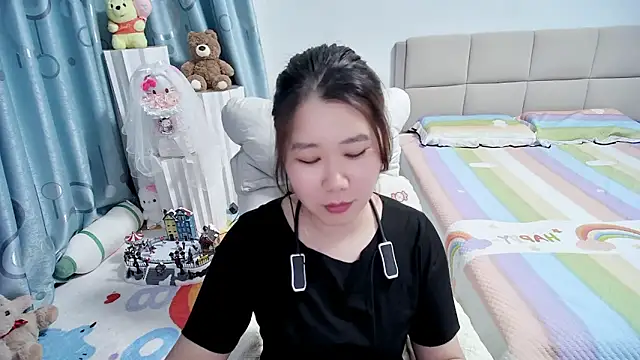 Onlyxixi online show from 25, 4, 2026