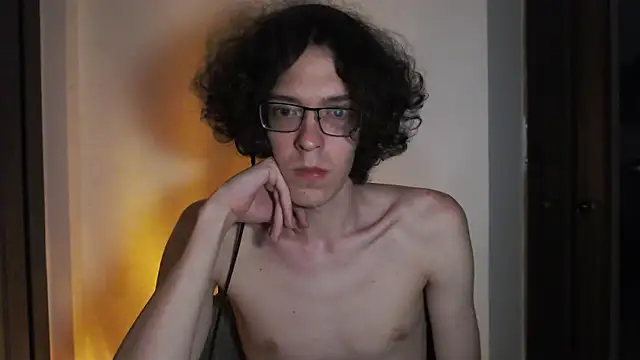 LovesomeCookie online show from 24, 4, 2026