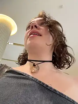 lucy-joy online show from 20, 9, 2025