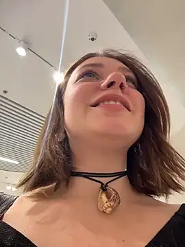 lucy-joy online show from 26, 9, 2025