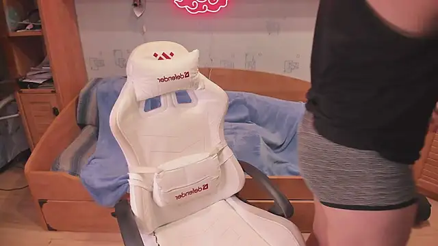 Dexter Bennett online show from 18, 3, 2026