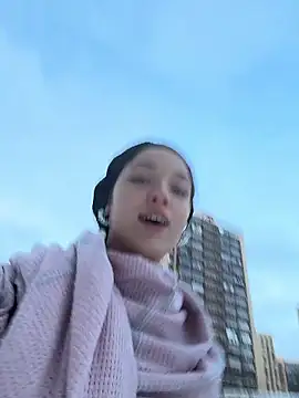 DollyTall online show from 9, 1, 2026