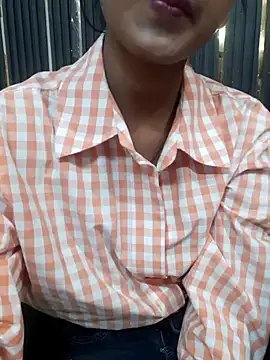 Snapshot of AnkitaDevi chatting on 7, 10, 2025 AnkitaDevi online show from 7, 10, 2025