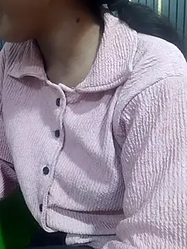 Snapshot of AnkitaDevi chatting on 7, 11, 2025 AnkitaDevi online show from 7, 11, 2025