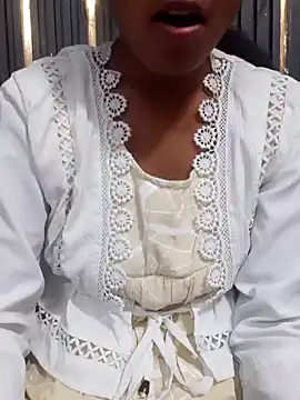 Snapshot of AnkitaDevi chatting on 18, 11, 2025 AnkitaDevi online show from 18, 11, 2025