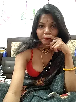 Yourhotsweetgirl online show from 18, 12, 2025