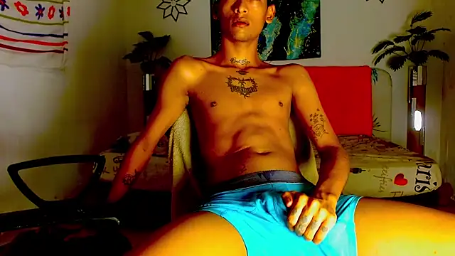 Snapshot of gabo_hotboy chatting on 8, 7, 2026 gabo hotboy online show from 8, 7, 2026
